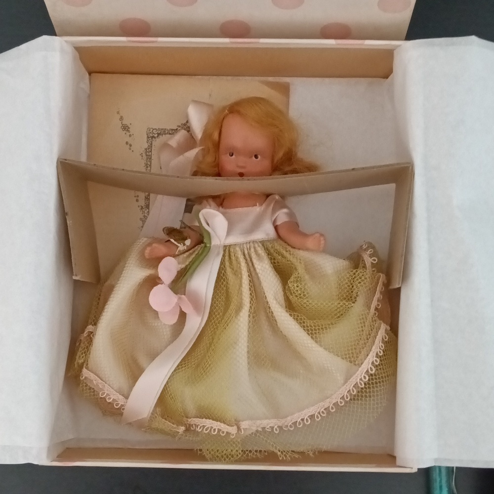 Nancy Ann Storybook Doll #90 Seasons Series Spring w/Box, Tag & more - Picture 16 of 17